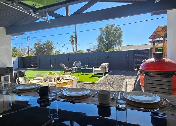 Walk 2 Old Town 4 Bathrooms 5 Bedrooms Golf Putting Pool Table 12 Min To Airport Scottsdale